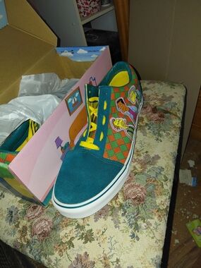 Vans Blue and Yellow Cartoon Nuclear Plant Old Skool Box Art